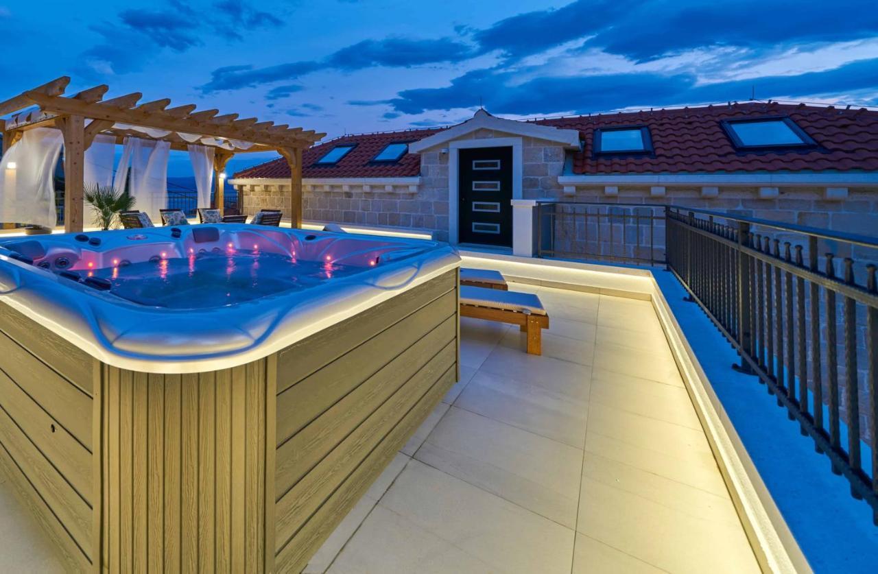 Luxury Residence Mladenka Jesenice  Zewnętrze zdjęcie